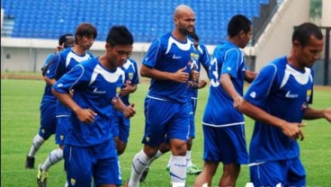 Juara ISL 2014, Candil Siapkan Lagu Buat Persib