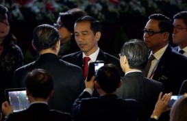 APEC CEO SUMMIT 2014: Presiden Jokowi Dikerubungi Pengusaha Asing