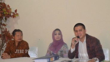 Hendak Ditahan, Mantan Bupati Karanganyar Pingsan