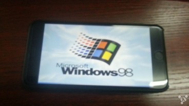 Peretas Mampu Sematkan Windows 98 ke iPhone 6