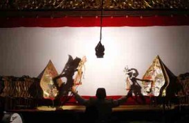 Peringatan 1 Suro: Wayang Kulit dan Angkringan Gratis Hibur Warga DIY