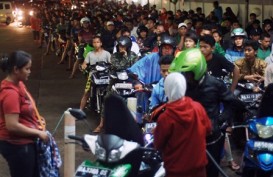 HARGA BBM NAIK: Polisi dan TNI Jaga Seluruh SPBU Hingga Selasa Siang