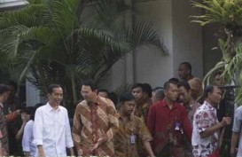 AHOK DILANTIK JADI GUBERNUR DKI: DPR Minta Penjelasan Mendagri