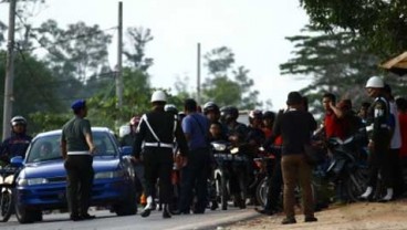 BENTROK TNI VS BRIMOB DI BATAM: DPR Sinyalir Ada Motif Perebutan Lahan 'Beking'