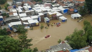 BANJIR JAKARTA: Ahok Tuding Ada Warga Sengaja Undang Banjir. Begini Caranya