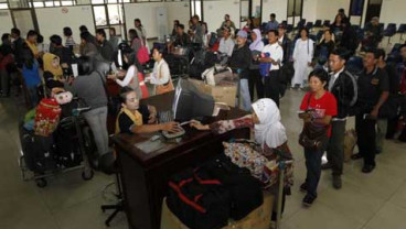 Antrean Panjang di Bandara Ngurah Rai Diprotes Wisatawan