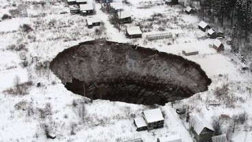 Lubang Kiamat Muncul di Siberia, Disebut Sebagai Tempat Malaikat Jatuh