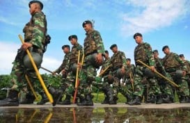 BENTROK TNI VS BRIMOB DI BATAM: Sikap Menhan & KASAD Berbeda