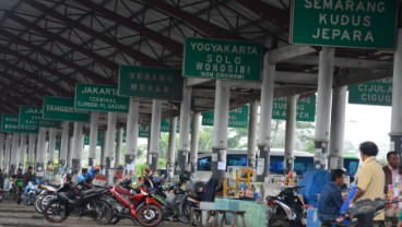 DKI Larang Jualan Rokok di Terminal Bus