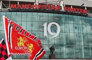 Manchester United Jual 3 Juta Sahamnya