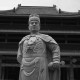 Busana Mewah Zaman Dinasti Ming Ditemukan di Pemakaman