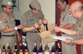 RAZIA MIRAS: 325 Botol Disita di Jakarta Selatan