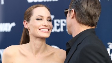 Angelina Jolie Belum Terpikir untuk Tambah Anak