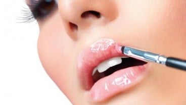 4 Langkah Jadikan Bibir Terlihat Penuh dan Seksi