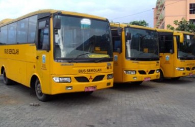 30 Bus Sekolah & 10 Bus Tingkat Gratis Beroperasi di Merdeka Barat