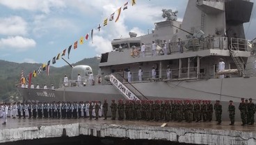 Gubernur Sulut Resmikan Pengoperasian KRI John Lie-358