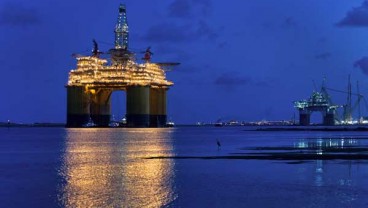 HARGA MINYAK MENTAH: Brent Anjlok, Capai US$50 Tahun Depan