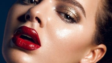 TIPS CANTIK: 5 Alasan Lipstik Merah Selalu Menjadi Tren