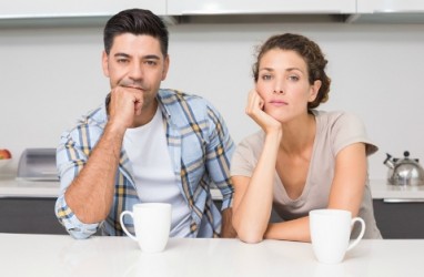 4 Cara Meyakinkan Pasangan untuk Tunda Pernikahan