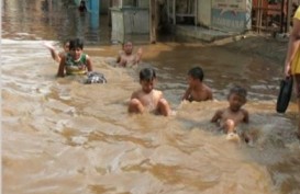 JAKARTA BANJIR: Kampung Melayu Kecil, Air Setinggi 150 Cm