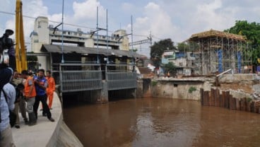 Temuan Wagub Djarot Usai Blusukan Diam-diam ke Pintu Air Manggarai