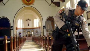 PERAYAAN NATAL: Tim Penjinak Bom Amankan Gereja-gereja di Yogyakarta
