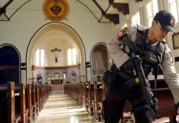 PERAYAAN NATAL: Tim Penjinak Bom Amankan Gereja-gereja di Yogyakarta