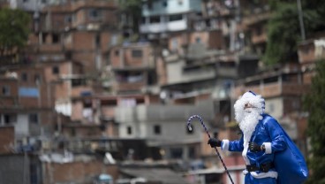 KABAR LENGKAP NATAL 2014: Indahnya Kebersamaan, Natal Di Katedral Parkir di Istiqlal