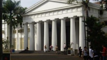 TAHUN BARU 2015: Museum Keramik Sepi Pengunjung