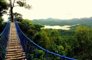 AKHIR TAHUN, Desa Wisata Kali Biru Banjir Wisatawan