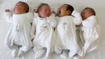 Hasil USG Kembar 3, Ibu Ini Malah Melahirkan 5 Bayi Sekaligus