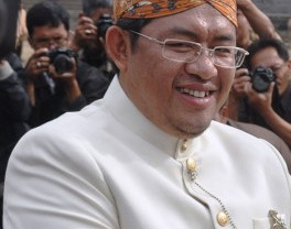 Aher Ngaku Tak Bisa Koleksi Batu Akik, Kenapa?