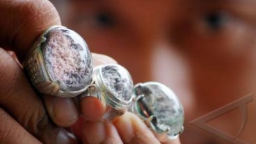 33 Jenis Batu Diperlombakan di Trans Gemstone Fair