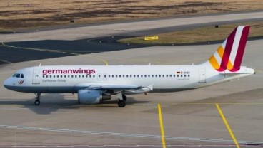 BREAKING NEWS: Pesawat Germanwings Berpenumpang 142 Orang Jatuh di Prancis
