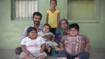 Seorang Ayah Ingin Jual Ginjal untuk Biayai Tiga Anak Obesitasnya