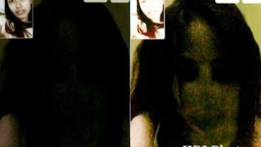Gadis Ini Tak Sadar Sedang Video Call dengan 'Hantu'