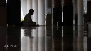 Pengertian Itikaf & 5 Hal yang Membatalkannya