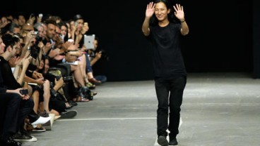 Alexander Wang Gaet Selebriti dalam Kampanye 'Do Something'