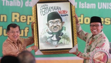 Jusuf Kalla Dinobatkan Sebagai Bapak Perdamaian