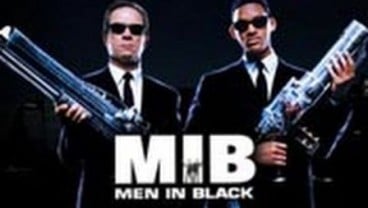 Perempuan Kostum Hitam Jadi Kunci di Men in Black 4