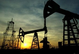 Harga Minyak Turun, Petrobras Pangkas Investasi & Target Produksi