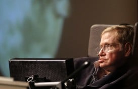 Stephen Hawking Prediksikan Kehancuran Bumi yang Semakin Pasti