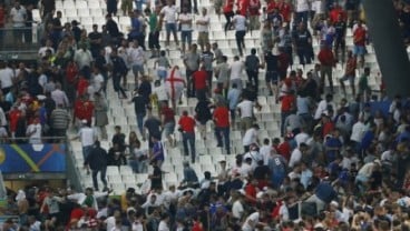 Suporter Rusia Serang Pendukung Inggris di Stadion Marseille