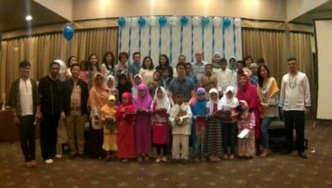 de Java Hotel Berbagi Kasih dengan Anak Yatim Piatu