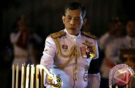 Pertama Kalinya Raja Baru Thailand Tampil di Muka Publik