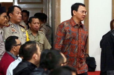 DUGAAN PENISTAAN AGAMA: Begini Cara MUI Kaji Video Ahok