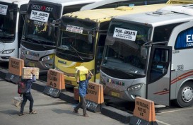 Meski Sudah Dilarang, Bus AKAP Masih Beroperasi di Terminal Lebak Bulus
