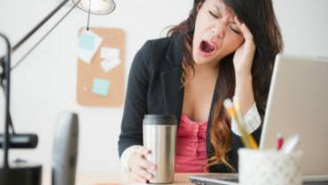 Pegawai Kantor Sering Lesu di Siang Hari? Ketahui Penyebabnya di Sini