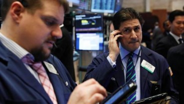 BURSA AS Tergelincir Dipicu Oleh Harga Minyak dan Kebijakan Trump