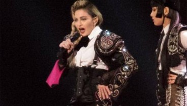 Sempat Ditentang, Madonna Akhirnya Dapat Izin Adopsi Anak Malawi